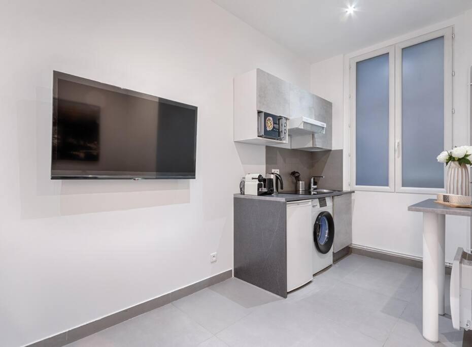 Batignolles Lemercier Cosy Apartment 4P-1Br Париж Екстер'єр фото